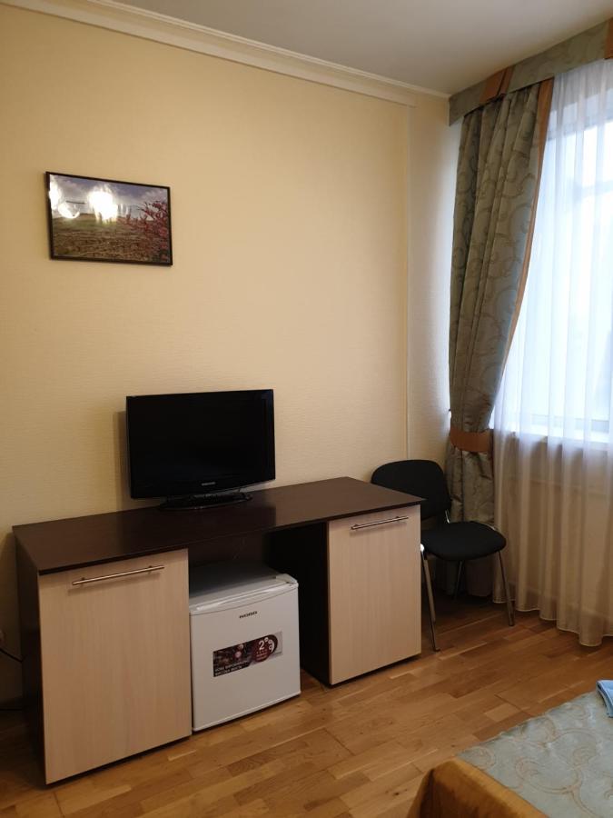 Hotel Obolon-Arena Kiev Bagian luar foto