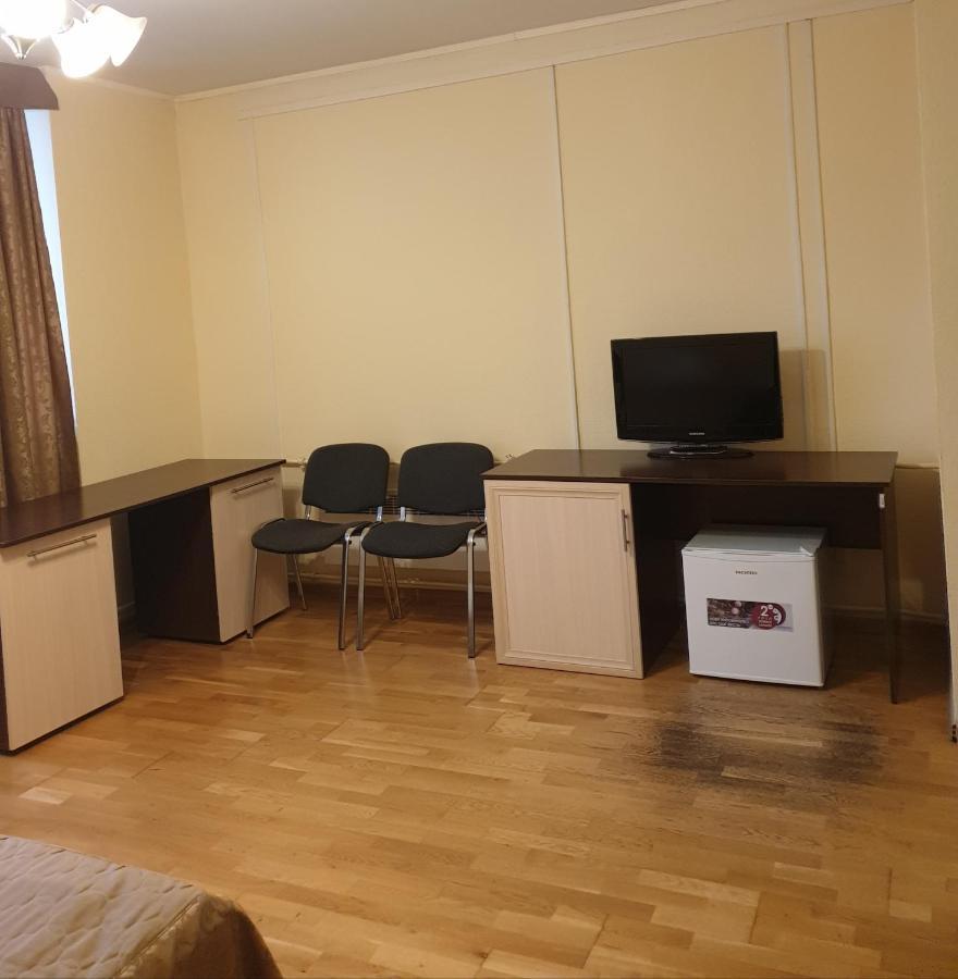 Hotel Obolon-Arena Kiev Bagian luar foto
